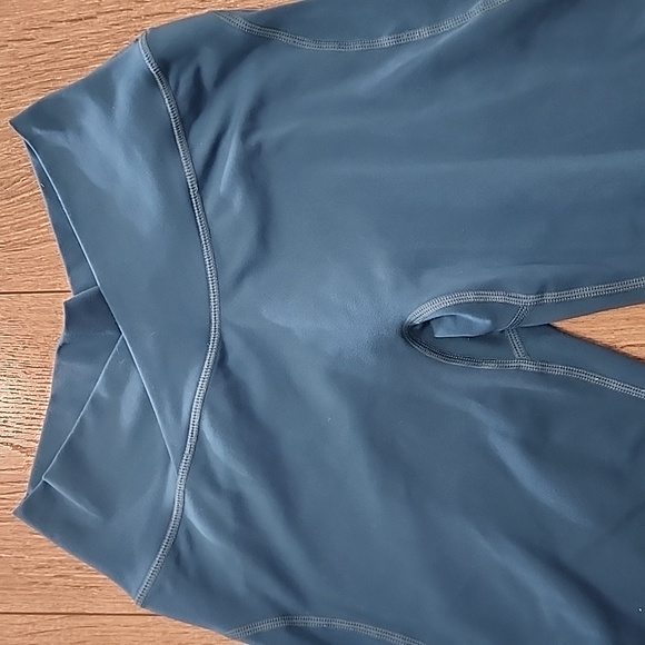 Alphalete Leggings - Picture 2 of 4